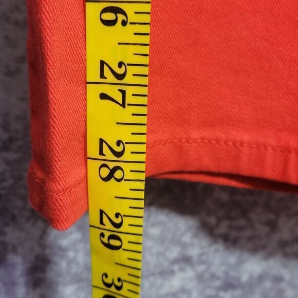 Red Capri - Picture 6 of 10